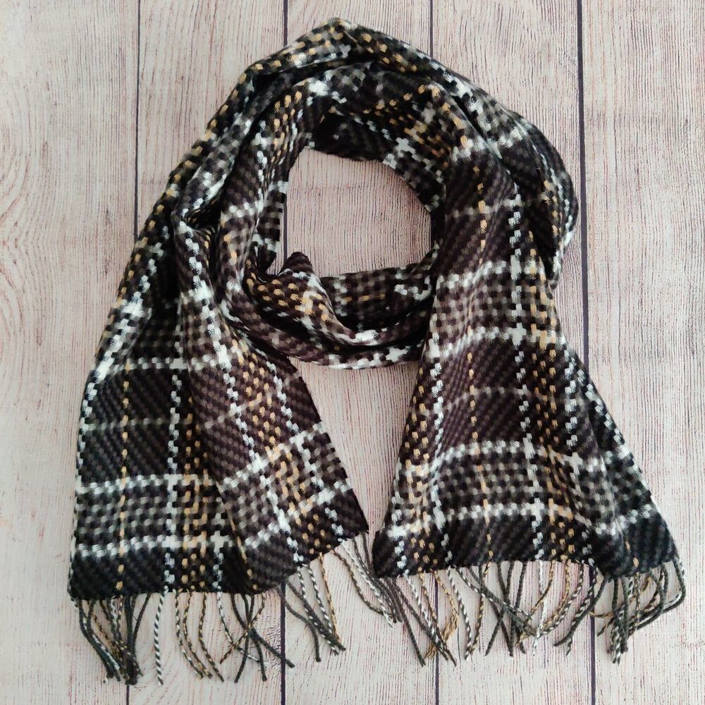Soft plaid fringed scarf 